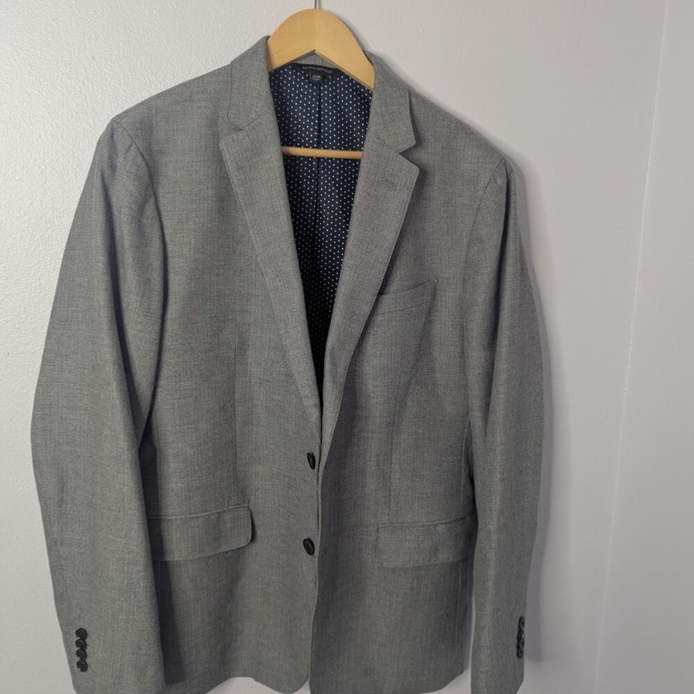 Banana Republic Slim Fit Gray Two-Button‎ Suit Jacket | Size 42R